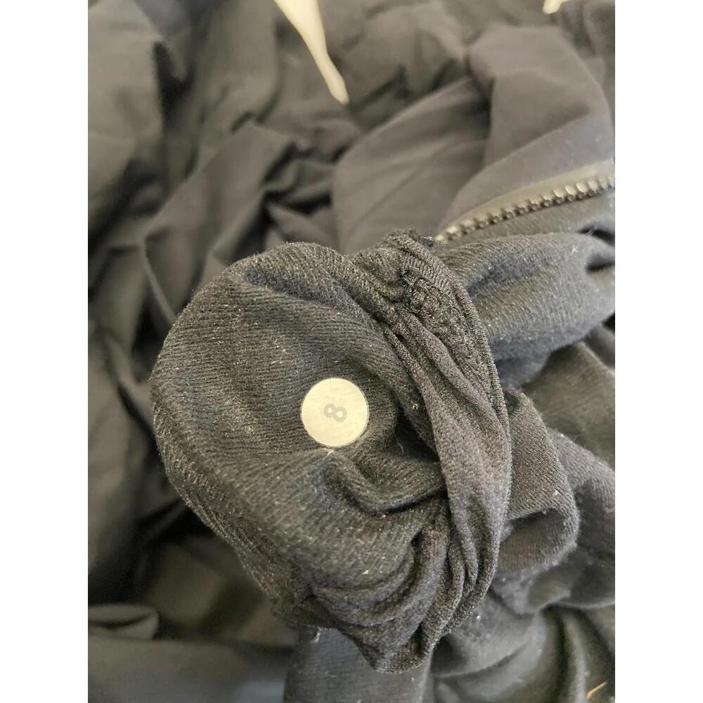 Womens LULULEMON Black Goose Down Cold As Fluff Parka Jacket Sz 8 - Picture 7 of 7